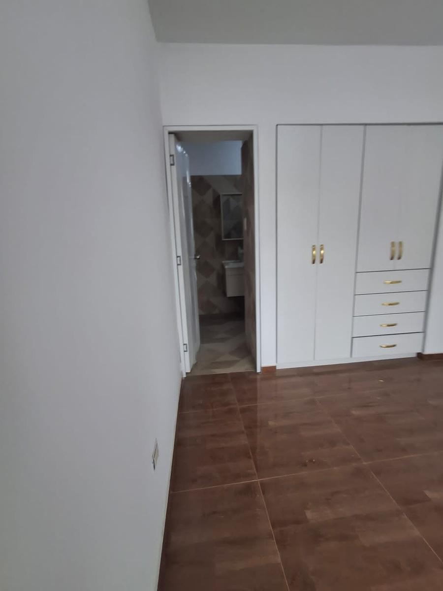 Venta de Departamento en Villa María del Triunfo - Lima 3 Dormitorios 