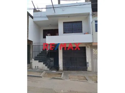Se Vende Casa De 2 Pisos 120Mts2 Por Comisaria Bayovar- Sjl