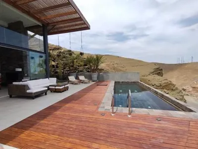 Venta de Casa en - Lima 5 Dormitorios 