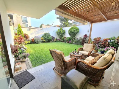 Venta de Casa en Santiago de Surco - Lima 5 Dormitorios