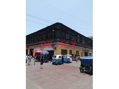 Excelente Local Comercial En Venta