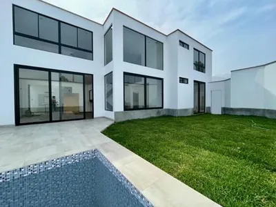 Venta de Casa en La Molina - Lima 5 Dormitorios