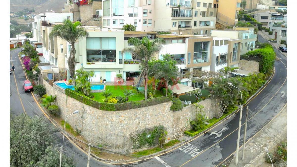 Venta de Casa en Santiago de Surco - Lima 5 Dormitorios 