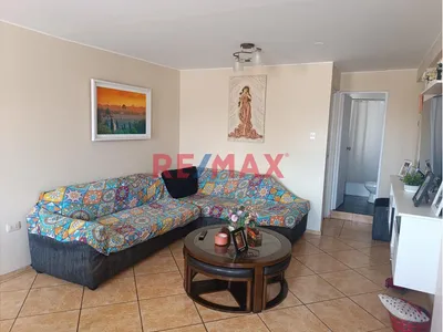 Duplex Con Vista Al Mercado Santa Rosa Con Cochera