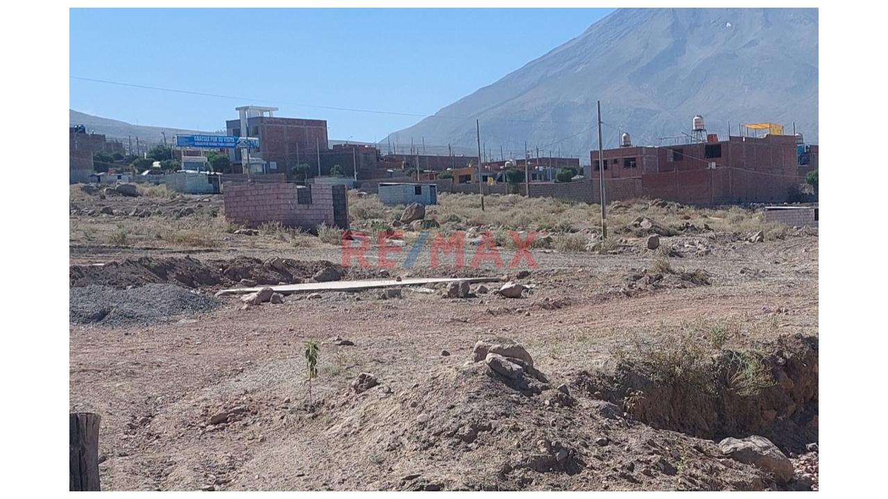 🚨 ¡Terreno De 140 M² En Venta! Frente A Vía Con Transporte Público 🚍🏡✨