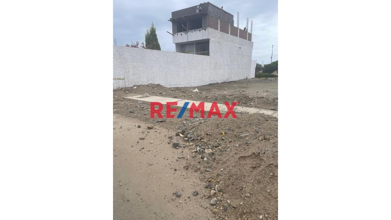 Venta De Terreno En Urb. Alborada - Asia