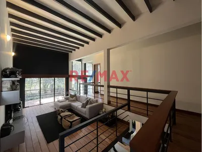 Casa En Venta De 3 Dormitorios Con Jardín Interior En Condominio – La Molina
