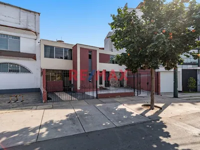 🏡 Oportunidad De Inversión: Casa Con Excelente Ubicación Y Gran Potencial De Construcción En Corpac, San Isidro 💰😎