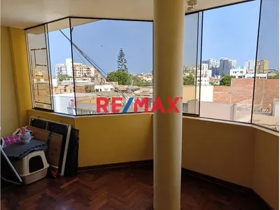 ¡Luz, Tranquilidad Y Excelente Ubicación En San Miguel! Departamento De 3 Dormitorios En Venta – San Miguel– $85,000
