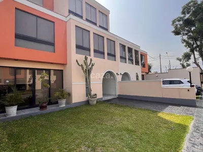 Casa en venta · Campo Verde 185, La Molina · 230 m², 4 dorm.