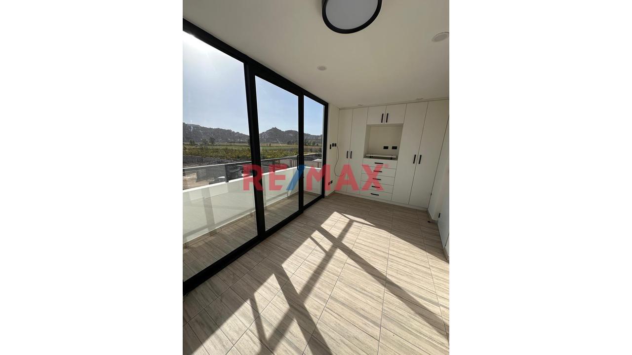 Exclusiva Casa Townhouse En Venta – Sachaca ✨