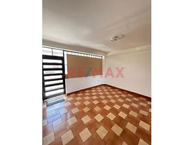 Departamento En Venta En La Urb. Los Andenes