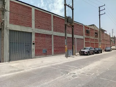 Alquiler de Local Industrial en Ate - Lima 0 Dormitorio 
