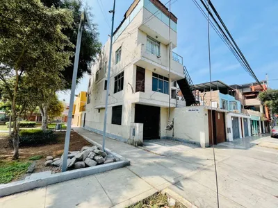 Venta de Casa en Chorrillos - Lima 8 Dormitorios 