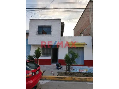 Casa Comercial En Alquiler