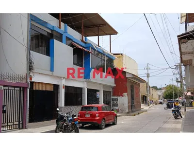 Alquilo Local Comercial En Calle Arequipa 210 A Media Cuadra Del Teartro Municipal A Pasos De Av. Sanchéz Cerro Y Av. Loreto En Piura
