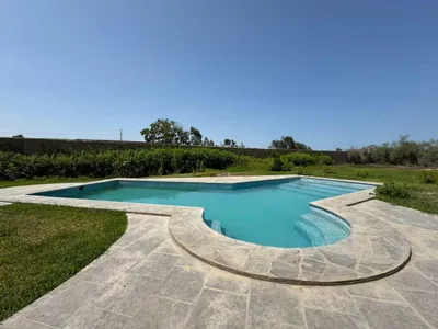 Venta de Casa de Campo en El Carmen - Chincha 5 Dormitorios 