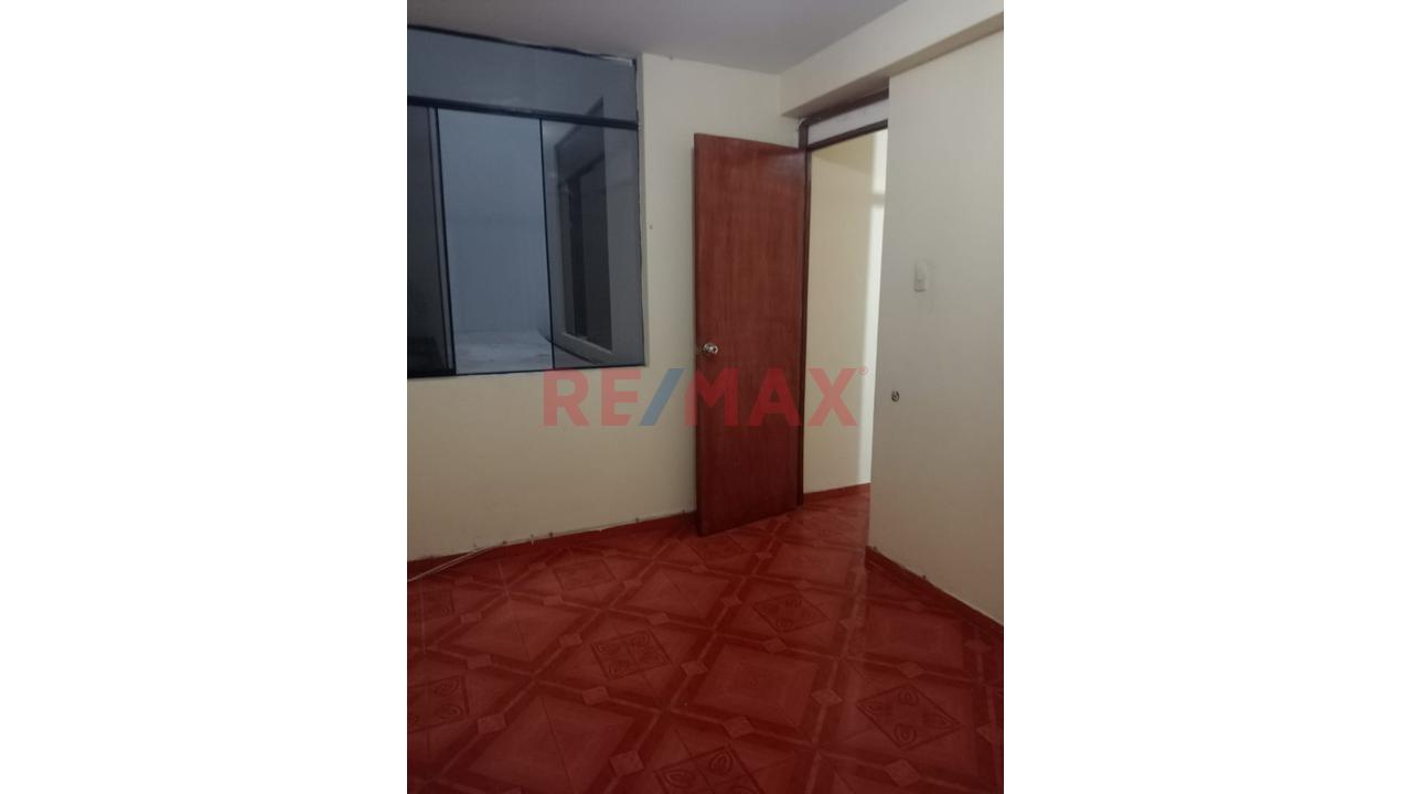 Alquilo Departamento En San Juan De Miraflores Tercer Piso