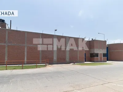 Venta de Local Industrial en Los Olivos - Lima 0 Dormitorio 