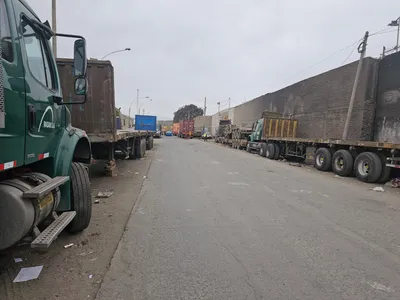 Venta Local Industrial En El Callao Altura De La Cuadra 23 Y 24 De La Av Argentina