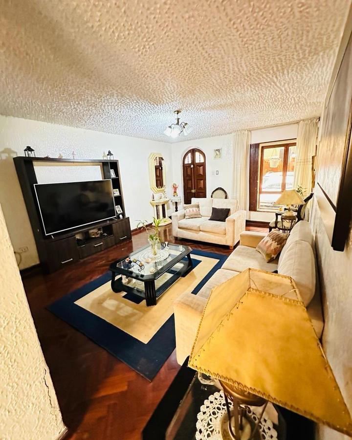Venta de Casa en Santiago de Surco - Lima 5 Dormitorios 