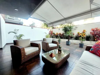 Venta de Departamento en Santiago de Surco - Lima 4 Dormitorios