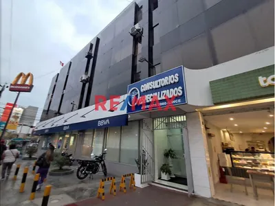 🏥 Se Alquila Oficina/Consultorio Todo Tipo De Especialidad Zona Comercial