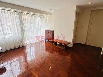 Vendo Departamento 92 M2 Bien Ubicado En Miraflores A Un Paso Del Malecón
