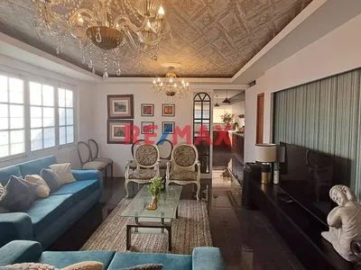 "Venta De Departamento Triplex En Urb. Quintanas"