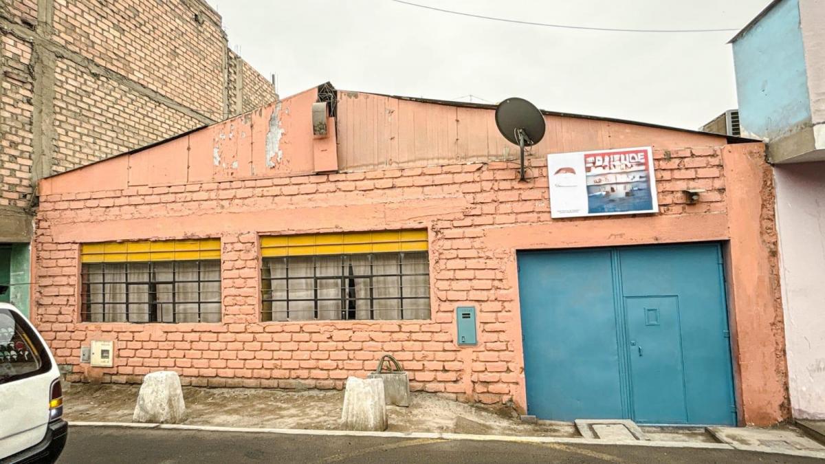 Venta de Local Comercial en Independencia - Lima 0 Dormitorio 