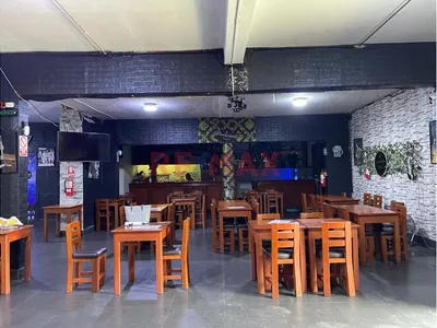Se Vende Amplio Local Comercial