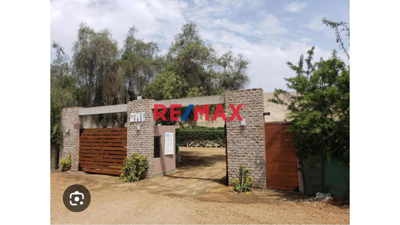 Se Vende Terreno En Muy Buena Ubicacion En El Condominio Los Damascos