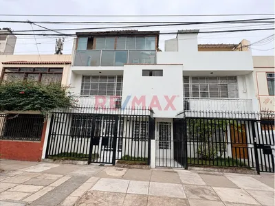 Amplio Departamento De 144 M² En Venta – Pueblo Libre | Calle Odriozola