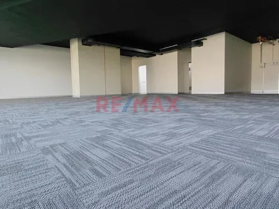Oficina Corporativa Prime En Edificio More | Vista Panorámica Al Golf Y Máximo Estándar Empresarial