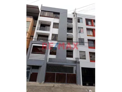 Venta De Departamento En 5To Piso S/Ascensor + Estacionamiento En La Urb. Las Flores, A Espaldas De La Ucv, Area 81.99 M2, Precio $ 90,000 Dolares