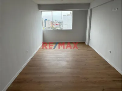 Departamento Con Excelente Ubicación - Residencial Los Diamantes