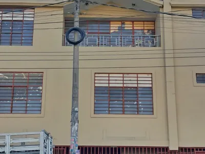 Local comercial 450 m²