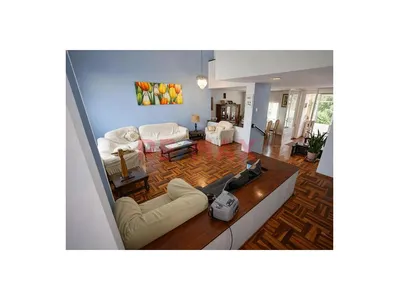 Vive, Invierte Y Disfruta En La Molina – Casa Con Departamento Independiente