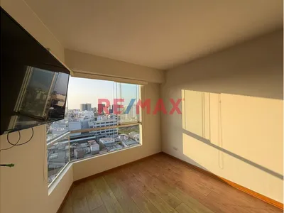 Alquilo Flat / Departamento En Pueblo Libre - Av Brasil: Ideal Para Estudiantes Y Parejas – ¡Vive Cerca De Todo Lo Que Necesitas A Unos Pasos!