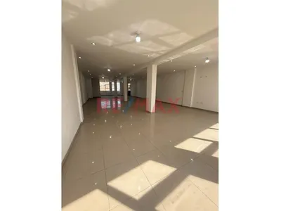 ✨🏢 ¡Se Alquila Amplio Local Comercial En 2Do Piso – Jose Luis Bustamante Y Rivero!