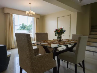 Venta de Departamento en Santiago de Surco - Lima 5 Dormitorios 