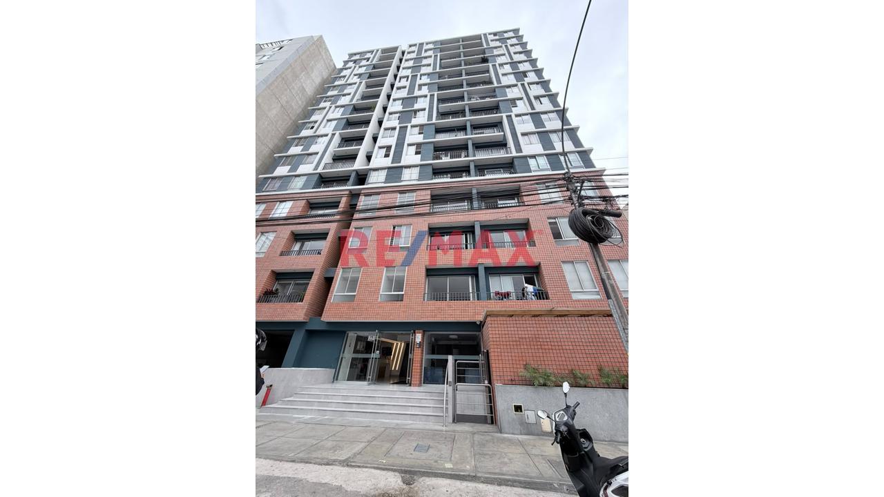 Se Vende Hermoso Departamento En Breña