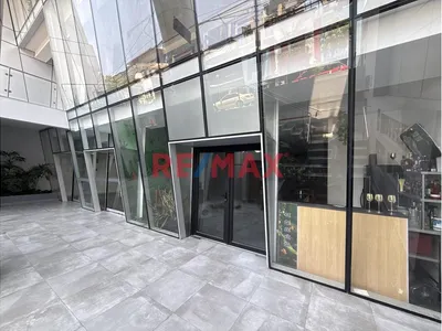 Venta Local Comercial En Miraflores | 273.02 M²