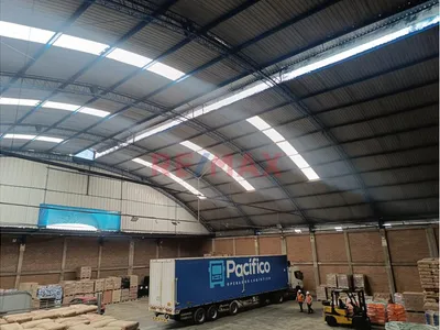 Almacen Industrial Totalmente Techado