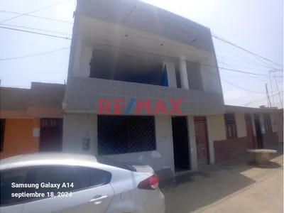 Se Vende Casa De 2 Pisos En Las Lomas De Huanchaco