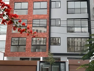 Vendo Flat En Las Palomas, Urb. Limatambo. Limite San Isidro