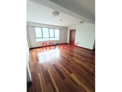 Alquiler De Departamento Con 3 Habitaciones Y Cochera En Surco