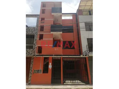 Departamento En Venta En Tercer Piso En Urbanización Las Palmas Ii Etapa - Chiclayo