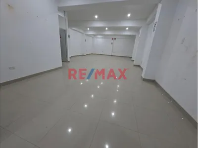 Local Comercial en alquiler · Av. Revolucion 1457, Villa el Salvador · 140 m²