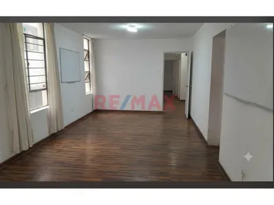 Departamento en venta · C. las Tiendas 265, Surquillo · 108 m², 2 dorm.